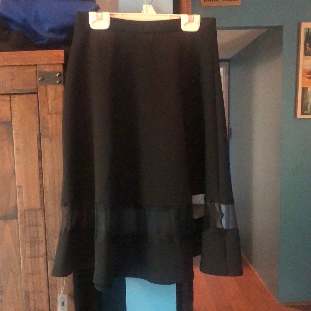 Last chance 5/13! Unique Vintage skirt
